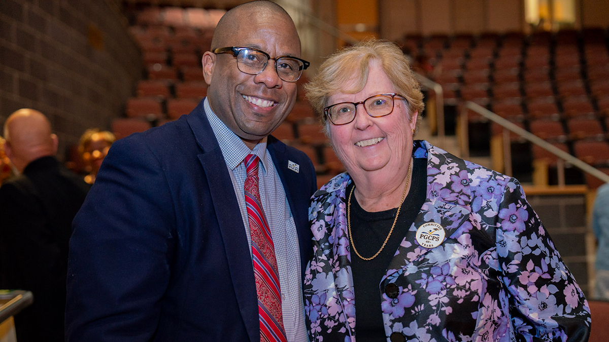 Superintendent-House-with-outstanding-employee 40 years of service