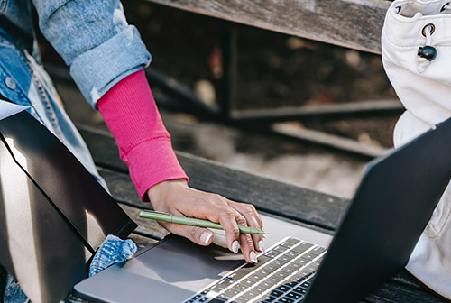 M-hand laptop.jpg